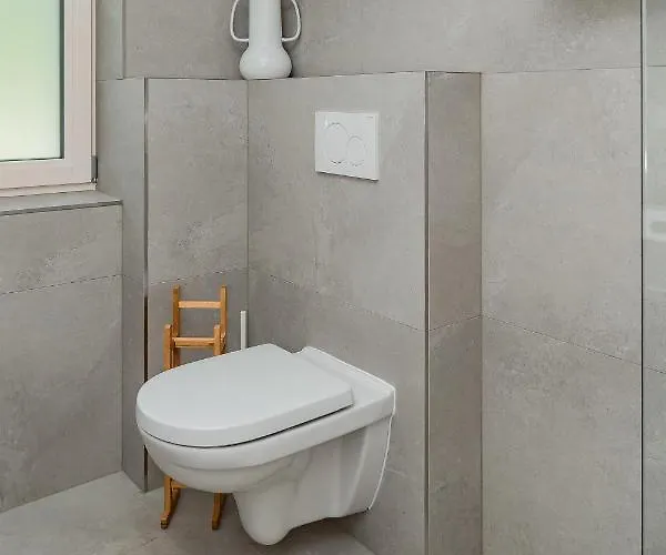 Seeblickwohnung Liesl Apartment *