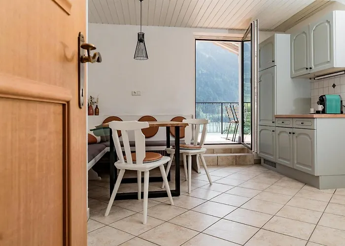 Seeblickwohnung Liesl Apartment *